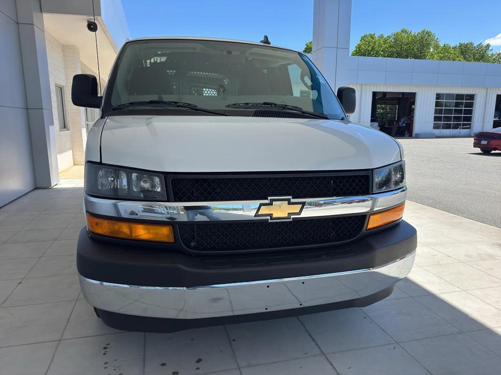 chevrolet express cargo 2025 1GCWGAFPXS1176129 image chevrolet express cargo 2025 1GCWGAFPXS1176129 image